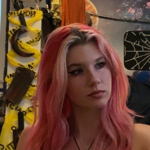 Meet your Posher, Ari